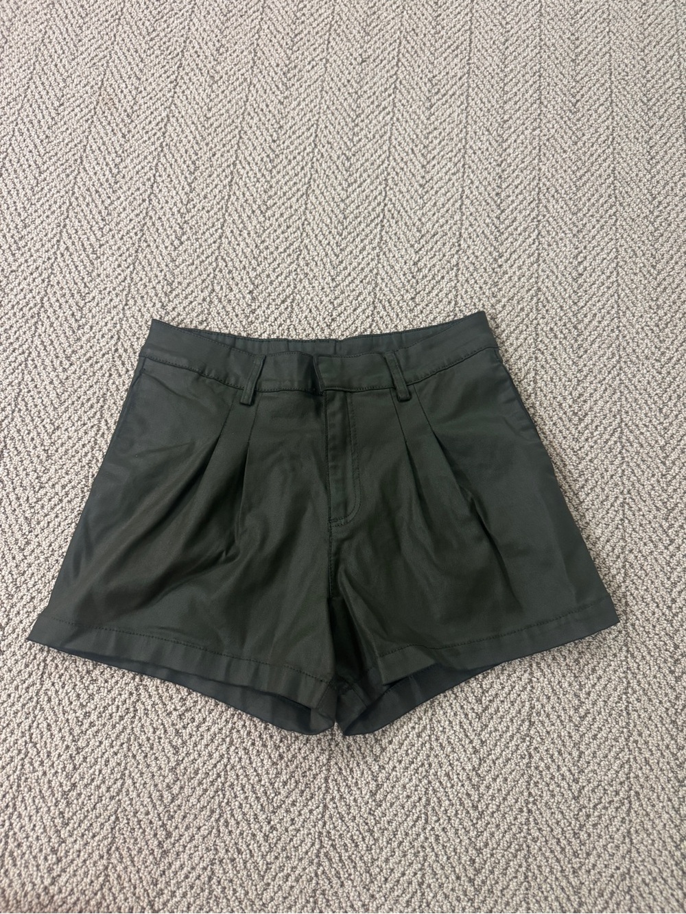 KUT green shorts